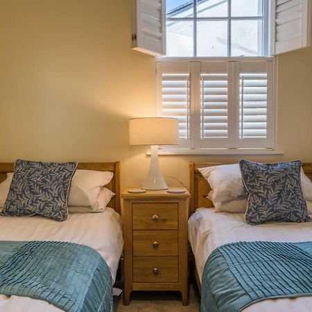 Trinity Mews Apartment Торки Екстериор снимка