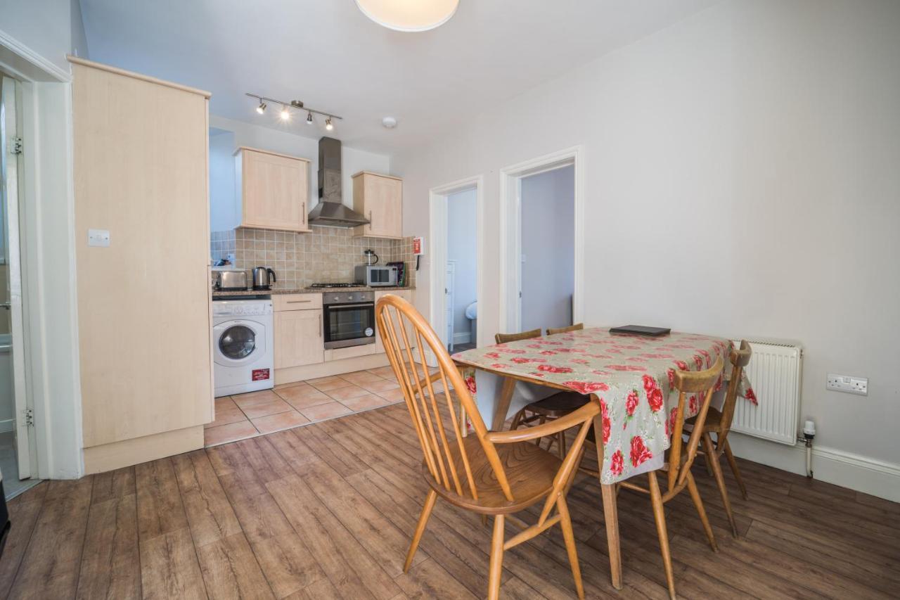 Trinity Mews Apartment Торки Екстериор снимка
