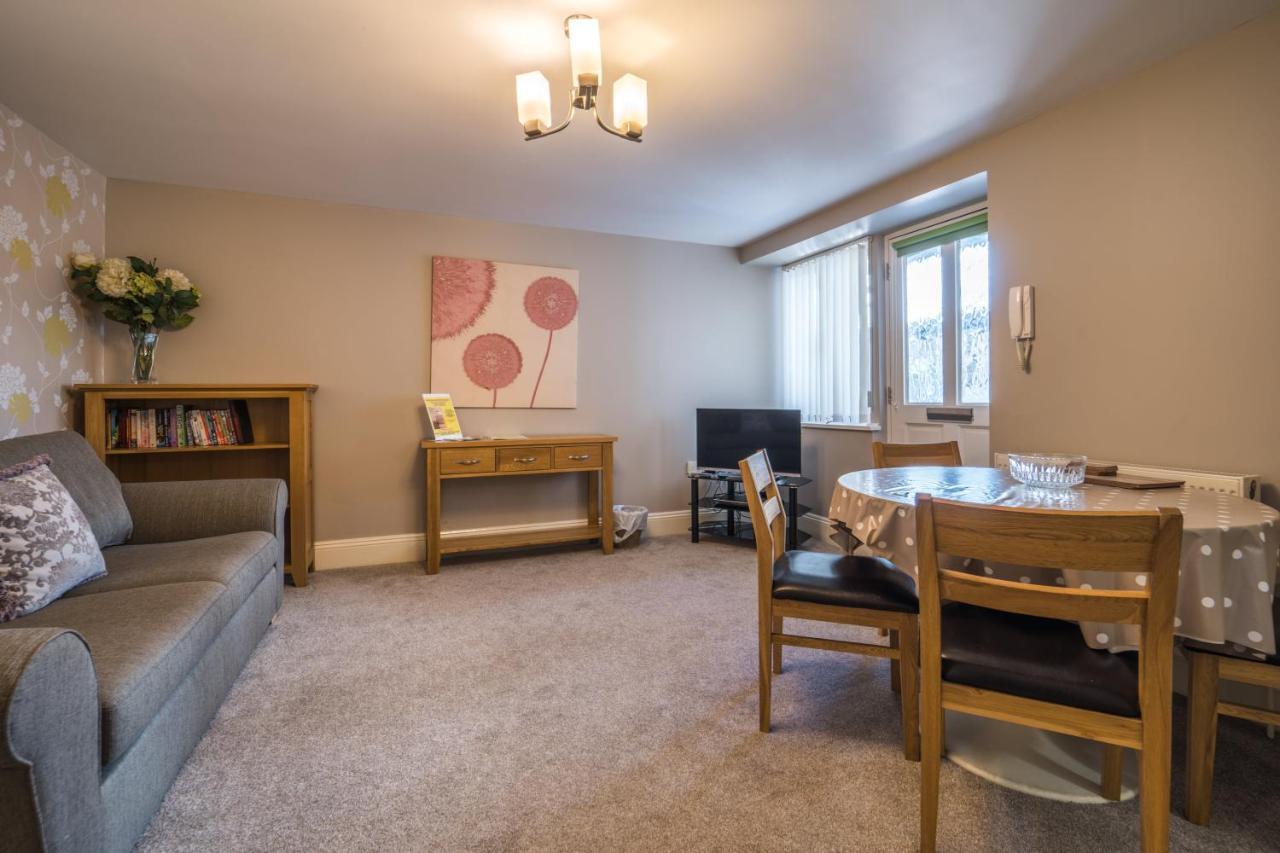 Trinity Mews Apartment Торки Екстериор снимка