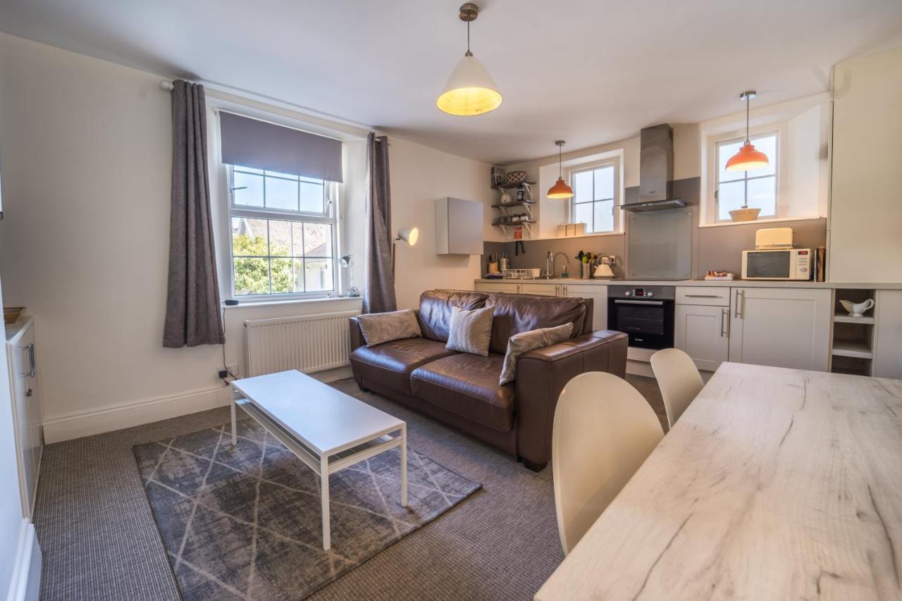 Trinity Mews Apartment Торки Екстериор снимка
