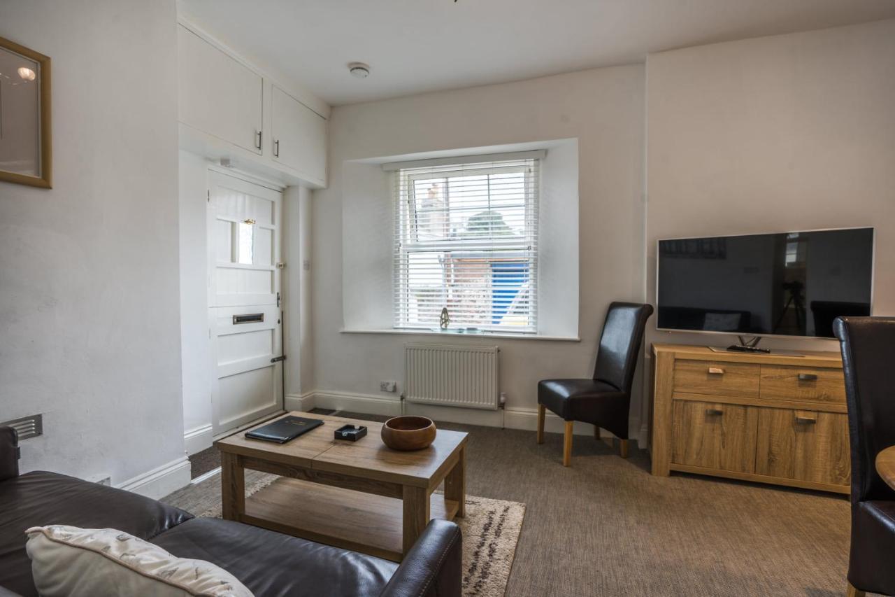 Trinity Mews Apartment Торки Екстериор снимка