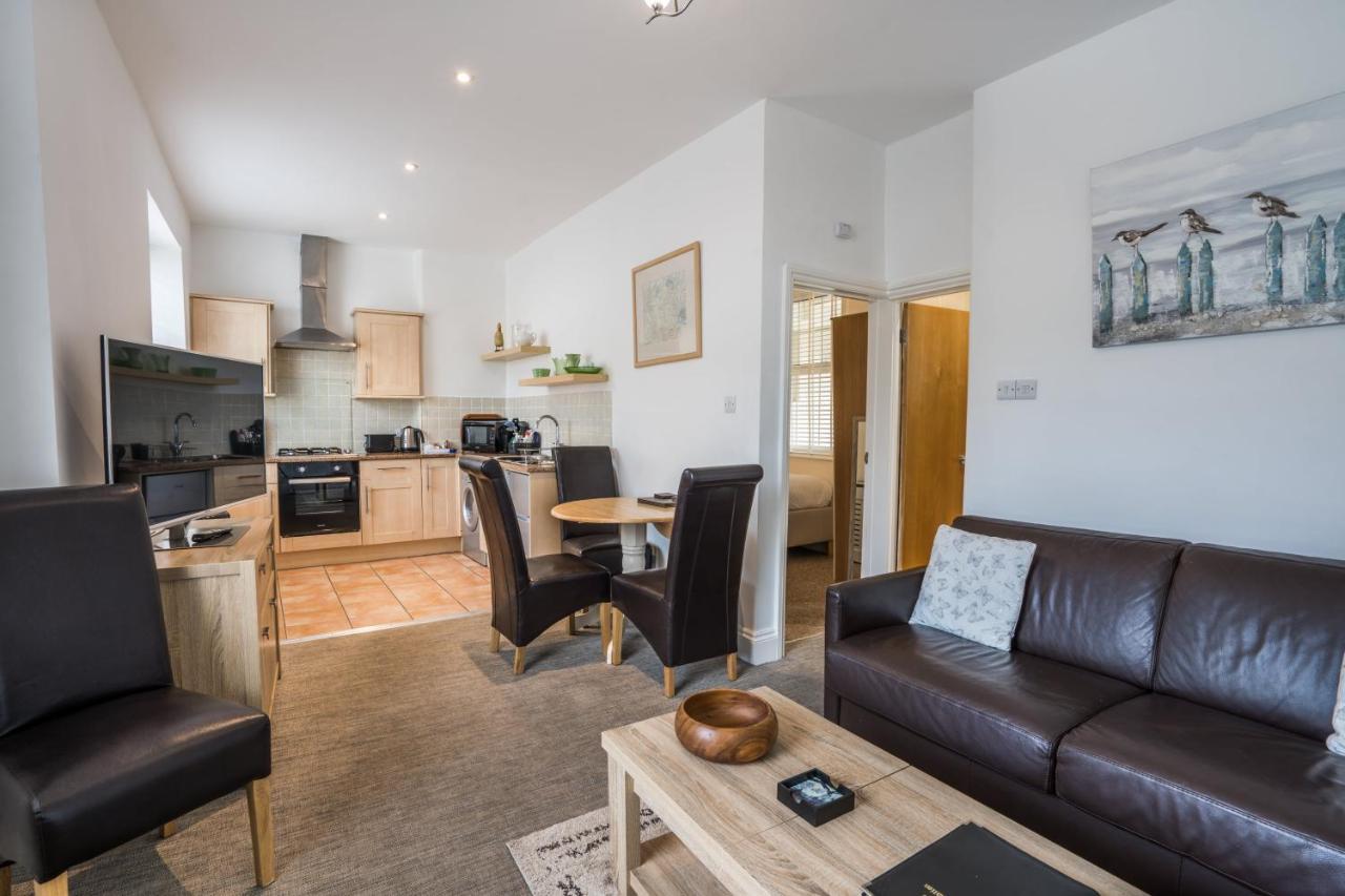 Trinity Mews Apartment Торки Екстериор снимка