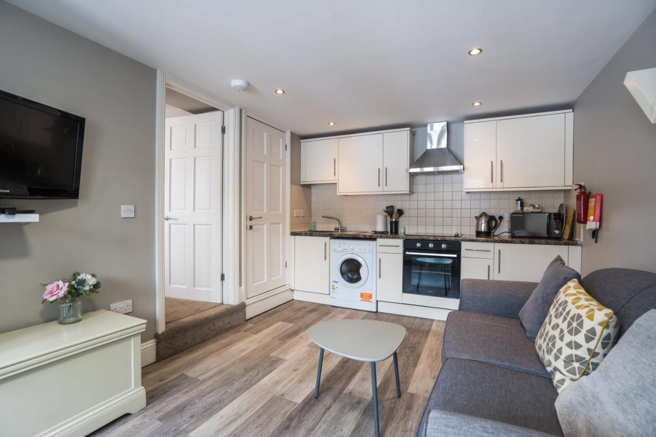 Trinity Mews Apartment Торки Екстериор снимка
