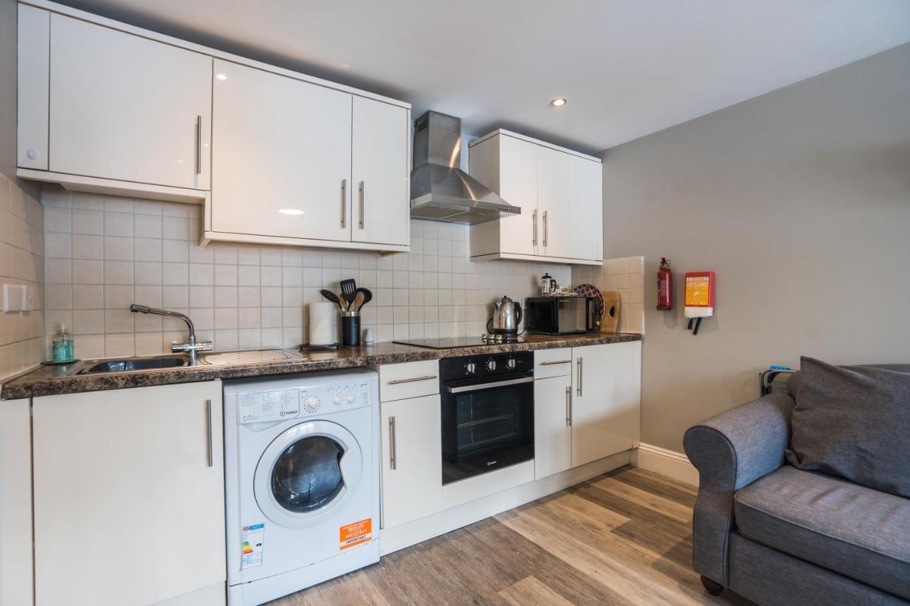 Trinity Mews Apartment Торки Екстериор снимка