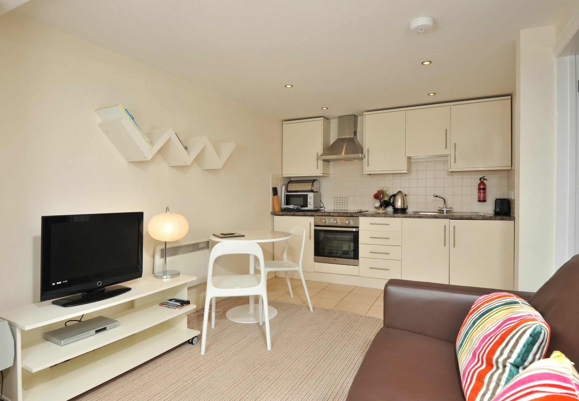 Trinity Mews Apartment Торки Екстериор снимка